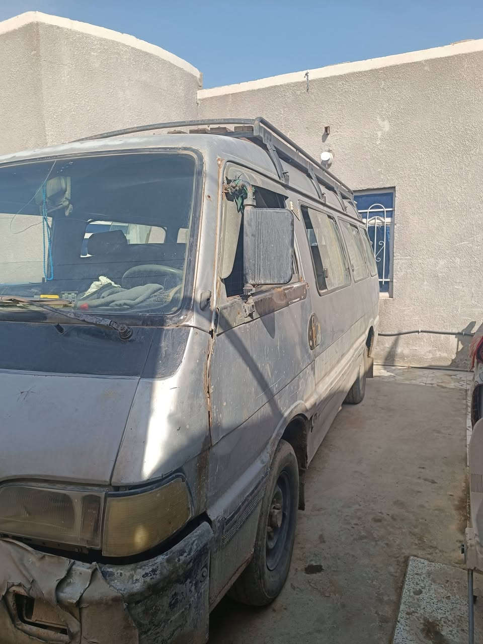 السلام عليكم
اسيا 93 رقم احمر بسمي سنويه ساقطه 2022  هيئه وغرامات مصفره 
كير ومكينه واكسل خير من الله كهربائيات كله شغاله 
باتري جديد سلف جديد تخم تاير نقص بس تاير 

الاستفسار /***********
