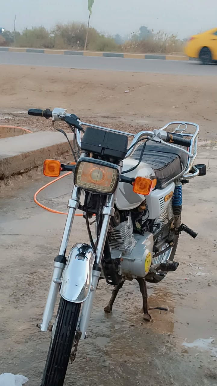 السلام عليكم 4كير تايكر للبيع مديل 2021 أوراق كامله دراجه نضيفه مكينه ناعمه تجي تفحص وين متريد مكاني سدت الهندية السعر ٤٣٠ وبيه مجال  غير متواجد ع الفيس ***********
