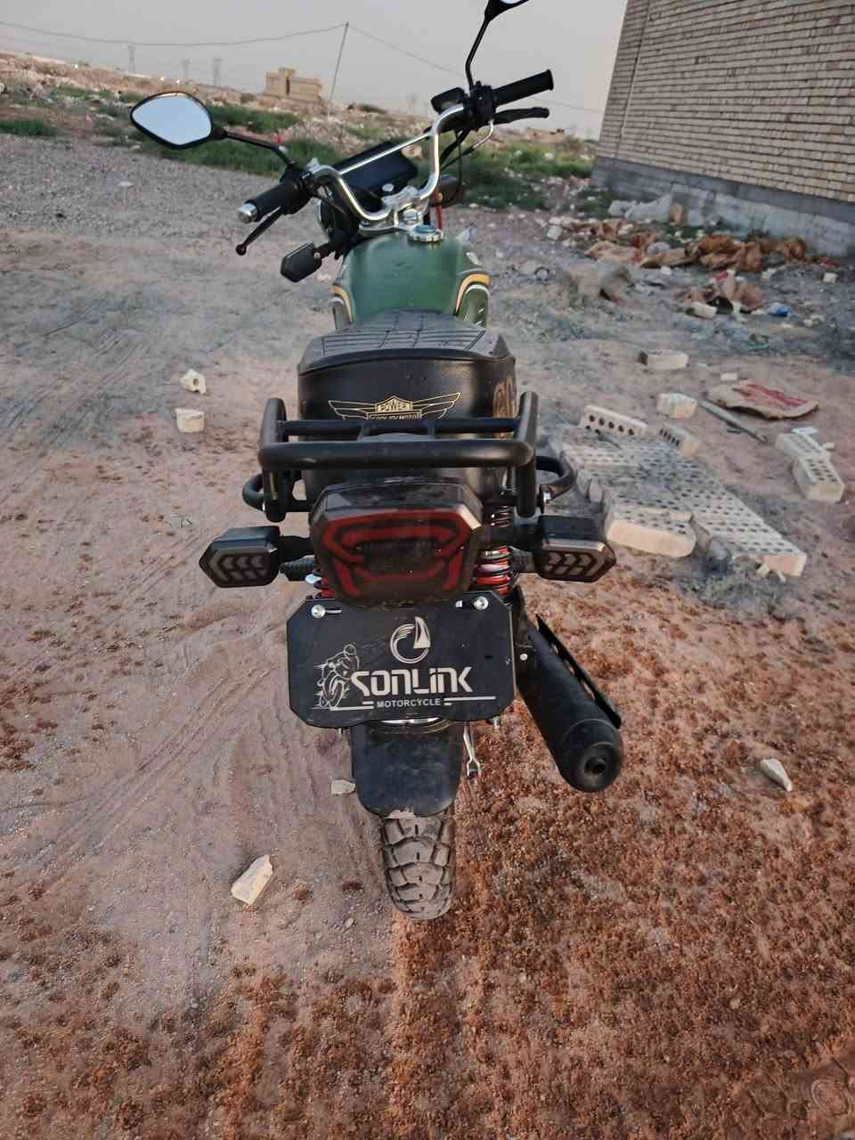 سيفان موديل 25
محرك200cc مكفول

كهربائيات شغاله 

دراجه نضيفه خير من الله 

مكاني بغداد تقاطع درويش

هـ***********
