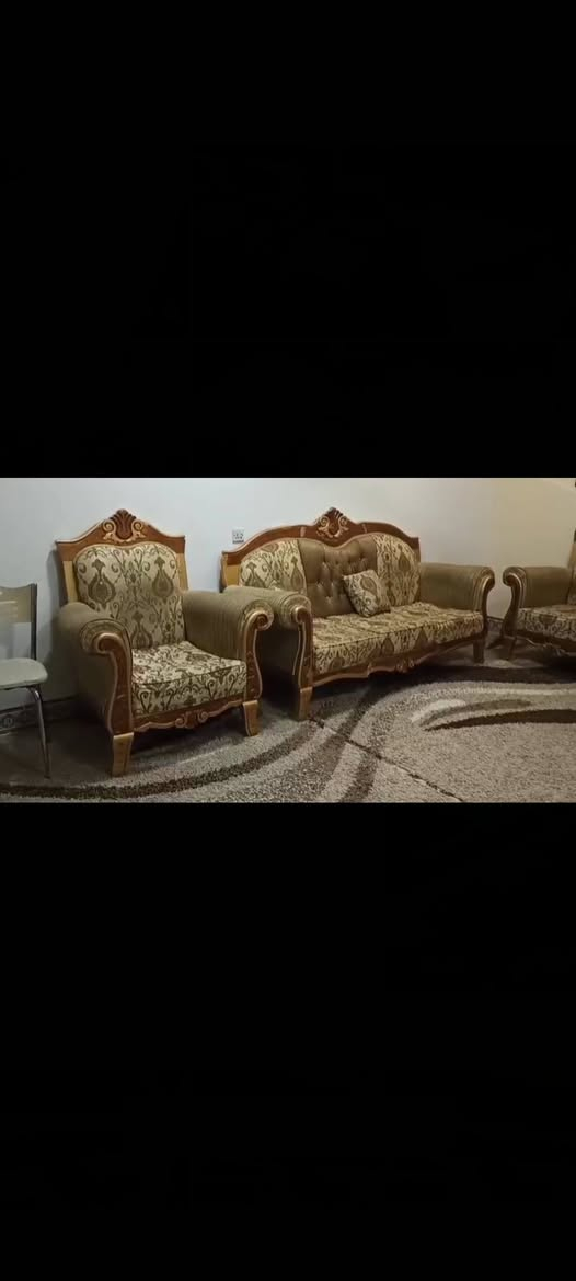 السلام عليكم تخم تركي مستعمل نظيف10نفر رقم الهاتف***********
