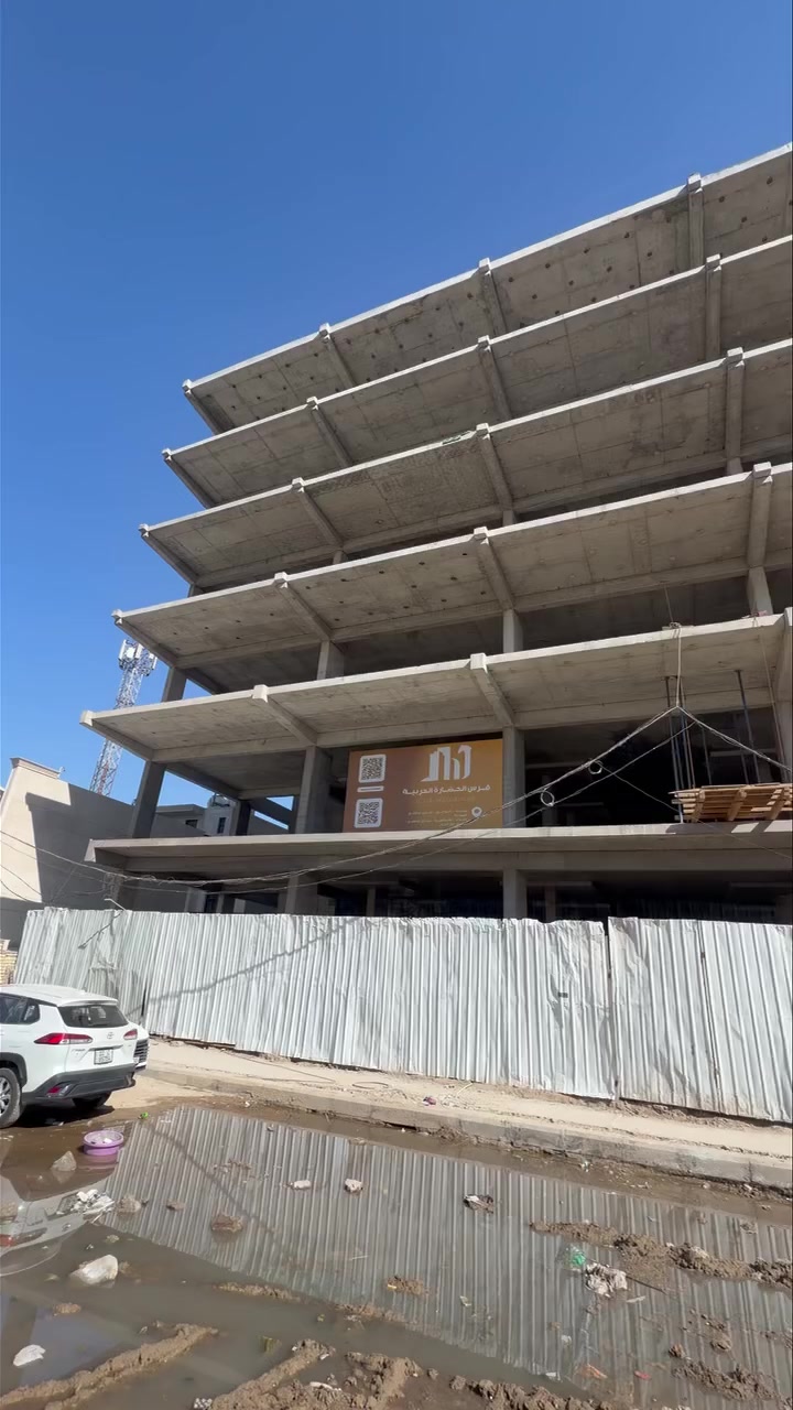 للايجار  🫡موقع ممتاز جداً المنصور 14 رمضان مقابل مصرف طيف
او مقابل مطعم رويال كلاكسي  بناية مساحه 700 م 
الاستفسار☎️***********☎️***********
العنوان الشركة 🚦المنصور الداودي شارع مطعم الساعة
الفرع الثاني 🚦المنصور مقابل دور سود مجاور O3
