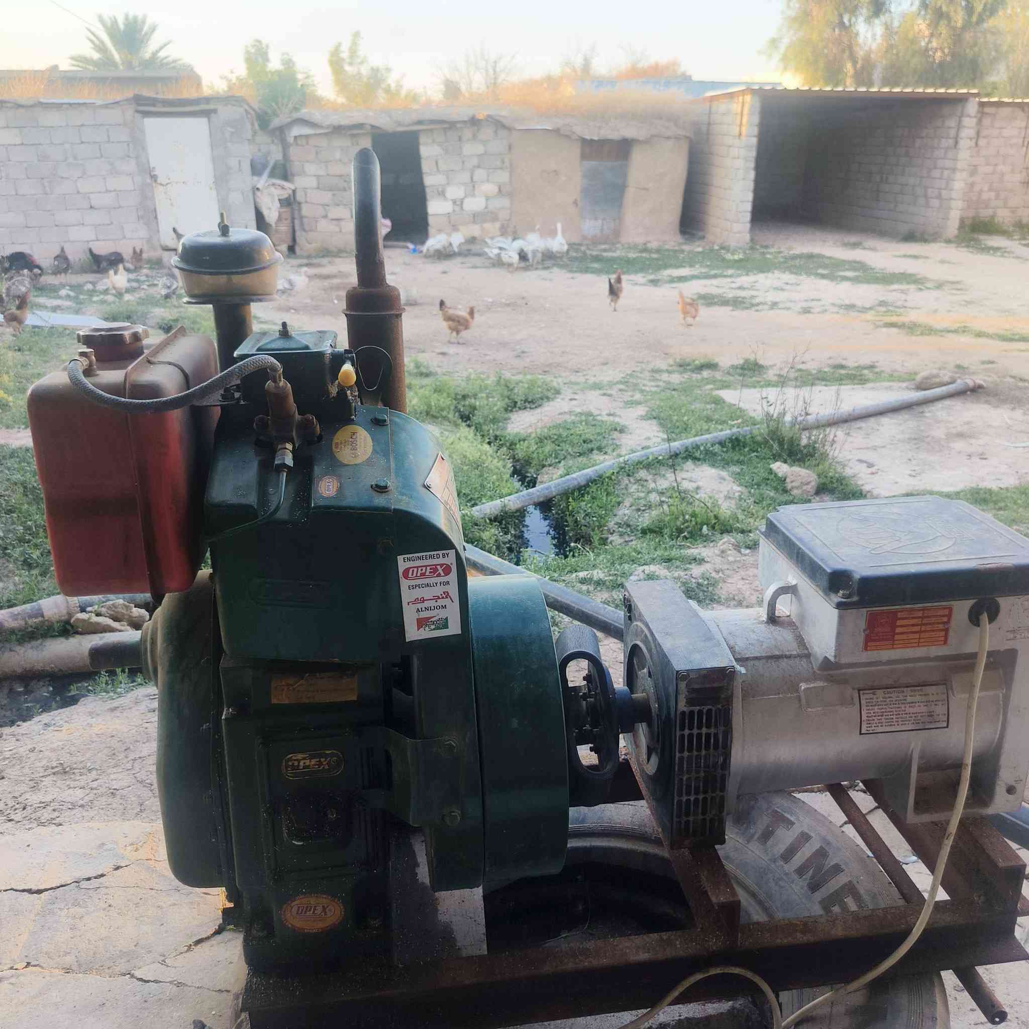 السلام عليكم مكينه بتر (هندي ابو الكف)  للبيع 
شرط شد هندي مشتغل 3 اشهر بس فترة الصيف
التوليد 30 امبير 
السعر مليون  وبه مجال قليل 
للتواصل ***********
