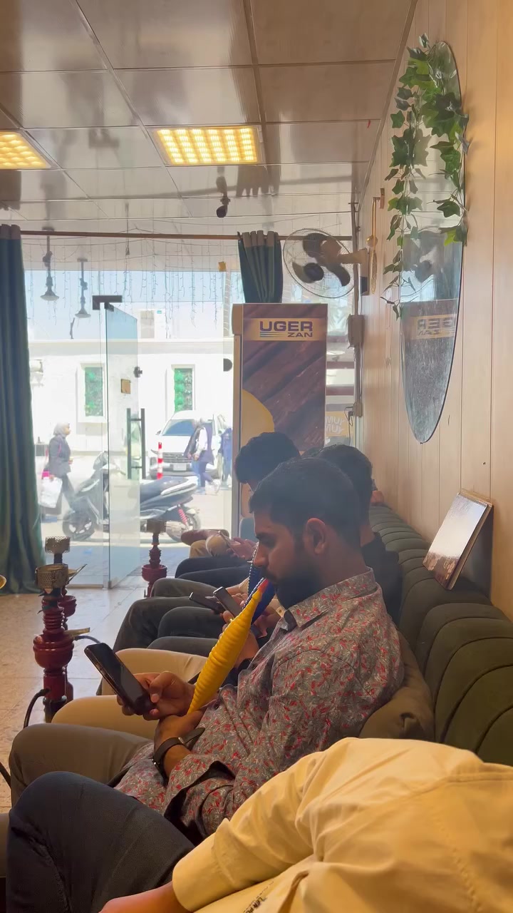 كوفي للبيع
الاعضمية_شارع المشاتل_قرب مطعم بابا جدو
المحتويات:تخم عدد 2
ميوزة عدد 3 مع 12 كرسي
سبالت انفيرتر عدد 2 حجم طن ونصف 
نراكيل عدد 40 نركيلة 
ديكور حائط مع سقف ثانيو مع الاناره 
برادات عدد 2 مع مجدمده صغيرة سنك + اوفيز ديكور مرتب مراوح جدارية عدد 2 بلازامات عدد 2 مع سستم كامرات حديث 
مايكرو مع خلاطات جميع محتويات المحل للمشتري ماعدا الجامخانة لابو الملك موقع جداً مميز قرب جامعة بغداد قسم الادارة والاقتصاد وكلية القانون سبب البيع لعدم التفرغ
للاستفسار :***********
*********** متوفر واتساب
