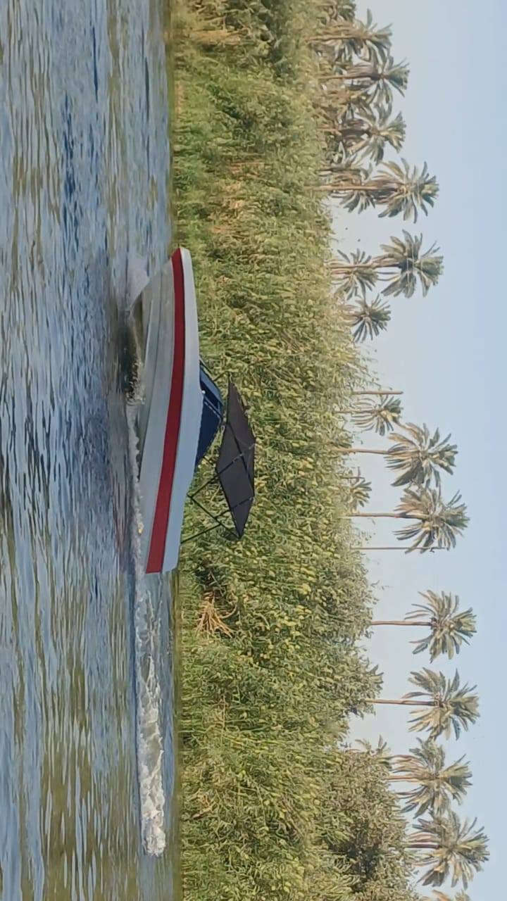 السلام عليكم اخوان زورق للبيع جاهز من كلشي ما عده  العربانه ما موجود ويا محرك 6 سلندر نوع المحرك أمريكي  جونسن  لزري 150 حصان الزورق جهاز وشغال ما بي اي نقص سعر الزورق 60 ورقه وبي مجال العنوان النجف شط الكوفه قرب الكورنيش الكوفه رقم الهاتف *********** وبل خدمه
