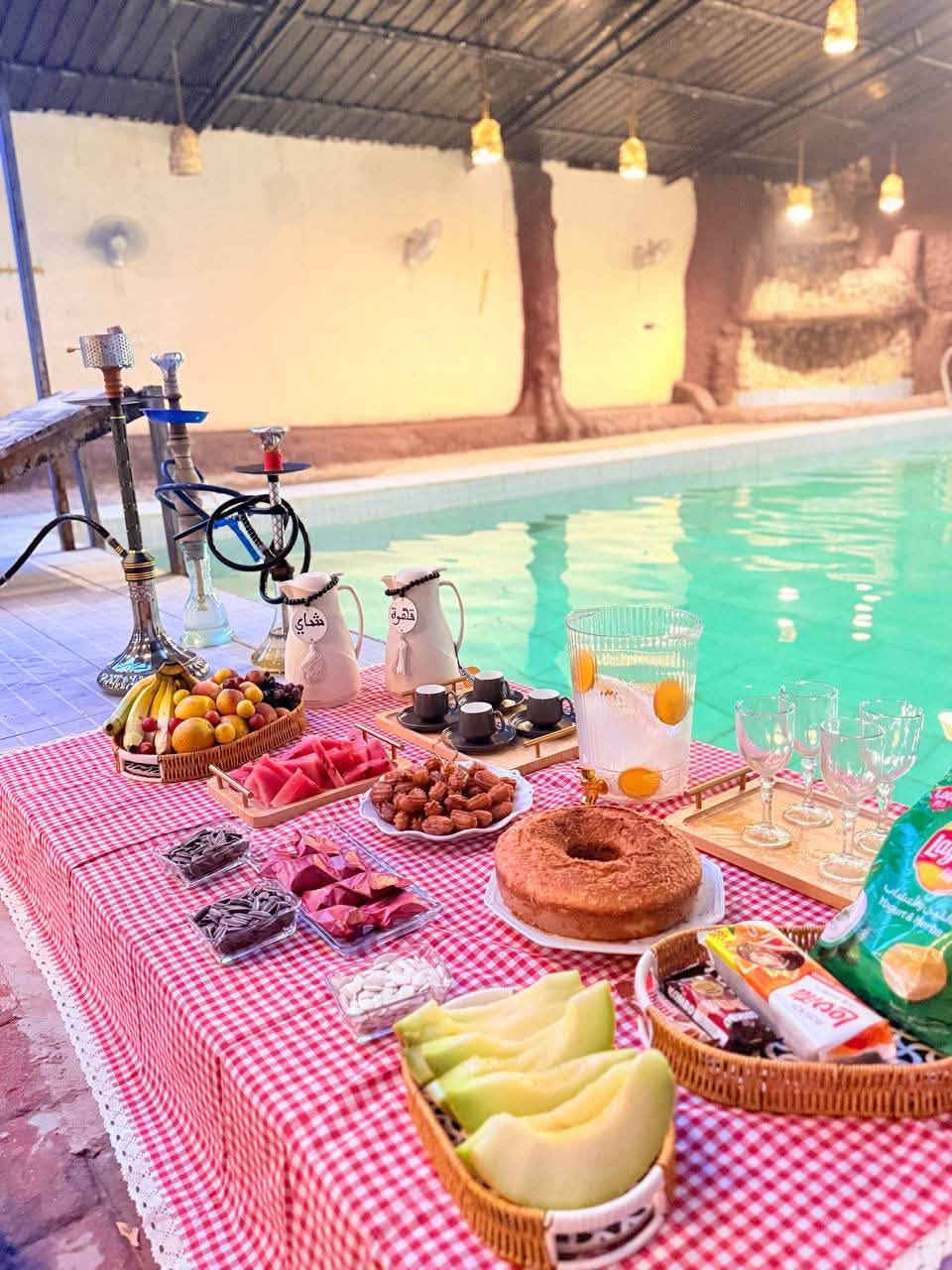 أهلاً وسهلاً بكم في 💗⚡️
⚡️منتجع ومسبح الجزيره 🏊
*المنتجع مخصص  للعوائل  🧑‍🧑‍🧒‍🧒فقط

⏱️اوقات الحجوزات 
الصباحي (9 صباحاً - 3عصراً)✨ 
المسائي (4عصراً  - 10ليلاً ) ✨
الليلي( 12 ليلاً - 7 صباحاً) ✨

عدد  الاشخاص 👨‍👩‍👧‍👦 15 شخص
  👦🏻الاطفال 10سنوات فما دون مجاني    

سعر الشخص الأضافي (10الف) 

العنوان كربلاء شارع احمد الوائلي ***********
