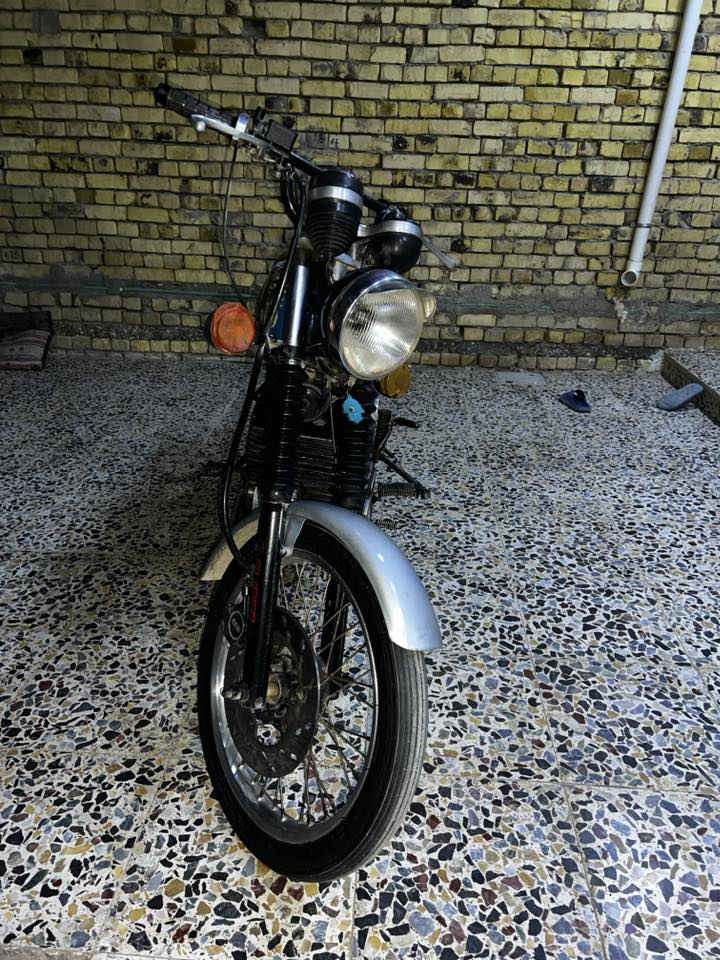 سلام عليكم دراجه MZ 81 بدون كلك للبيع لحيم ب الخشم المكان كوت انوار الهاتف : ‭0770 724 1005‬
