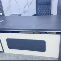 ميز مكتبي • قياس ١٨٠ • مركز الحلة