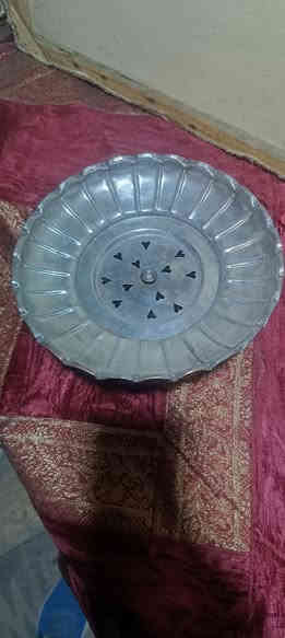 ابريق مع سلبچه مظلع نحاس احمر السعر 140 الف
***********
