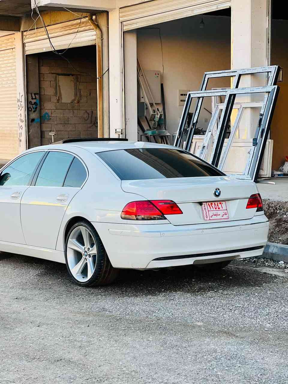 بەناوی خوای گەورەو مهیرەبان 
  BMW Wat Wat 2008 740 i V8 
مواسەفاتەکانی 
١ سلاید 
٢ کوشن جڵد 
٣ چوار دەرگە شەفت 
٤ کوشن سارد و گەرم 
٥ پێنچ پەردە 
٦ ئاوینەکانی ئەخەویت 
٧ سێ مۆدی لێخوڕیمی هەیە 
٨ چوار جام ئۆتۆ 
 فول فول مواسەفاتی تر 
کیڕو مەکینەی بەشەرت 
سەیارەکە لۆک لۆکە لەسەر دەقی شەریکە ماوەتەوە 140000 ڕۆیشتوە 
سەیارەکە دوبەیە 
بۆیاخی ئیراقی نیە  
١ پارچەی ئەورپای پیوەیە  
سەیارەکە مالی دۆستە 
0750 189 0736
 نرخی :105 گەڵا مەجال رانية, السليمانية
