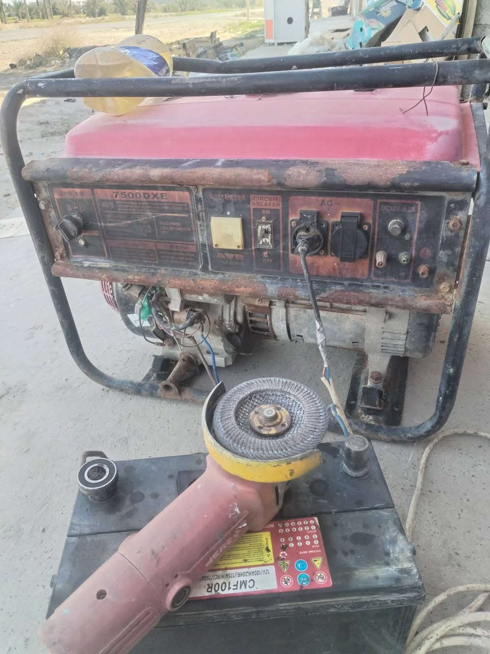 سلام عليكم مولد 5كي في يعني 20امبير 
محرك بلادي مامصلح تشتغل سويج سعره 225
***********
