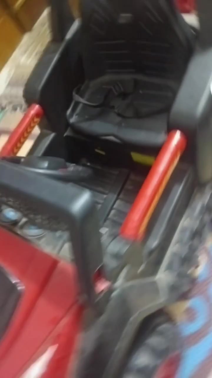 سياره شحن جدا نضيفه استعمال قليل البطاريه موجوده بس تفقد شحن محتاجه بطاريه


**إذا كنت صاحب هذا الإعلان وتريد حذفه لأي سبب، رجاءا أرسل رسالة إلى الدعم الفني**