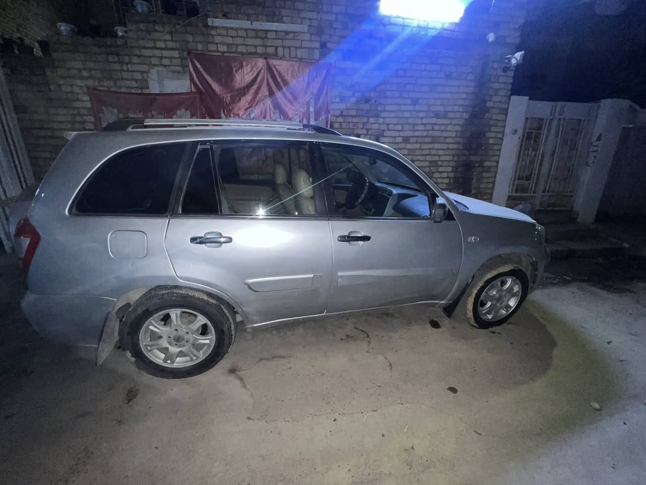 تيكو 14 
للبيع او مراوس وي سياره رياضيه مناسبة
محرك 2000 

كير اوتماتيك 

بيهه صبغ اثر خياس فقط

كير مكينه كفاله 

رقم بصره تحويل ثاني يوم

تبريد شغال 

فتحه شغاله 

سياره حلوه ومالت بيت 

وسعره 62وبيه مجال للشراي 

للاستفسار  ***********

مكان (ميسان)
