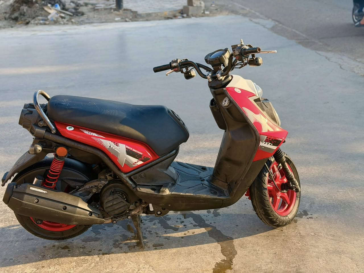 سكنز جبلي للبيع دراجة مال رمبة شرط النضافة ونعومة مكفولة من كلشي مكاتبة ومنفيس بعدهن جدد
***********.  ***********
