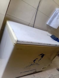 مجمدات شغالات عداد ٣ و عارضه عاموديه مال تفريغه مطعم مكان بغداد الاعضم...