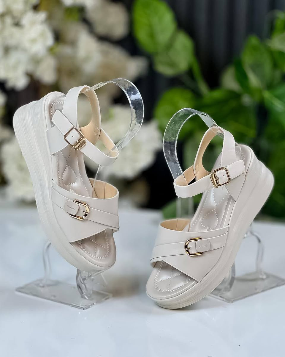 حذاء نسائي انيق ..ومريح الوزن صفر طبي درجه اولى♥️ كعب 5 سنتم..فلوريتايم♥️ 

 السعر 13 الاف

القياسات 37.38.39.40.41

‏‎❇️ متوفرة خدمة توصيل 🚕 لجميع المحافظات ❇️

للحجز والاستفسار 
على خاص


**إذا كنت صاحب هذا الإعلان وتريد حذفه لأي سبب، رجاءا أرسل رسالة إلى الدعم الفني**