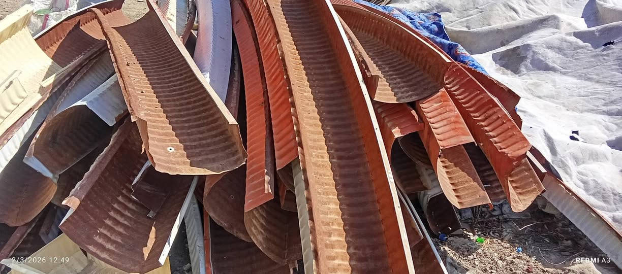 السلام عليكم
سقوف البيع مستعمله شي قليل 
السعر 75.
الشراي يتصل عل هاذه الرقم 
‏‪0782 878 8258‬‏
