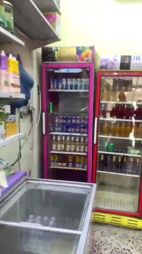 السلام عليكم ورحمة الله وبركاته 
اسواق للبيع الموقع حي النصر شارع العياده ثامن فرع على ركن السعر 7 ملاين للإستفسار الاتصال على الرقم التالي 
***********
اجار المحل 150 الف

