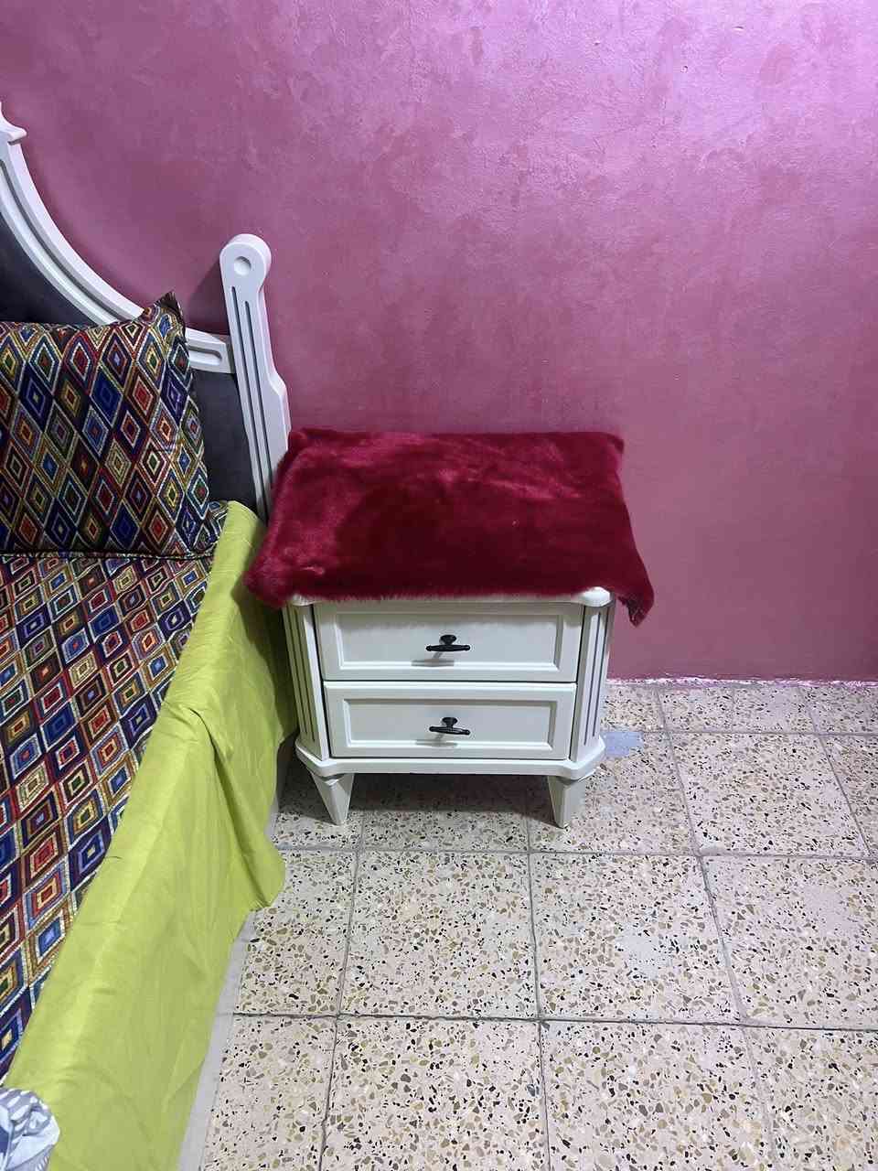 غرفة اخشاب نضيفة
السعر علا هاذا الرقم *********** عنوان بغداد مدينة الصدر
