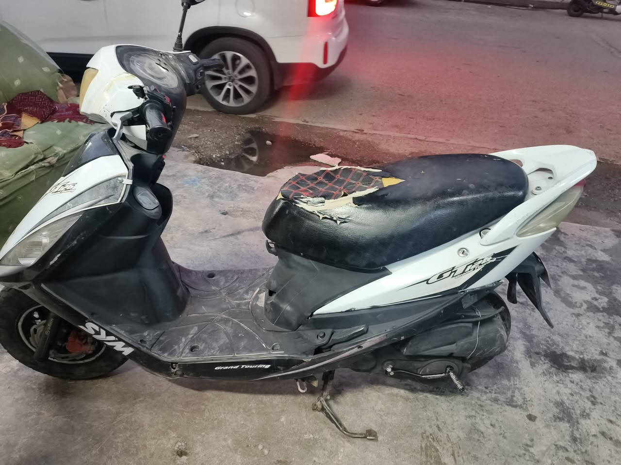 السلام عليكم دراجه للبيع سايم جيتي سعر الدراجه 300 وبيها مجال الاستفسار الرقم***********@
