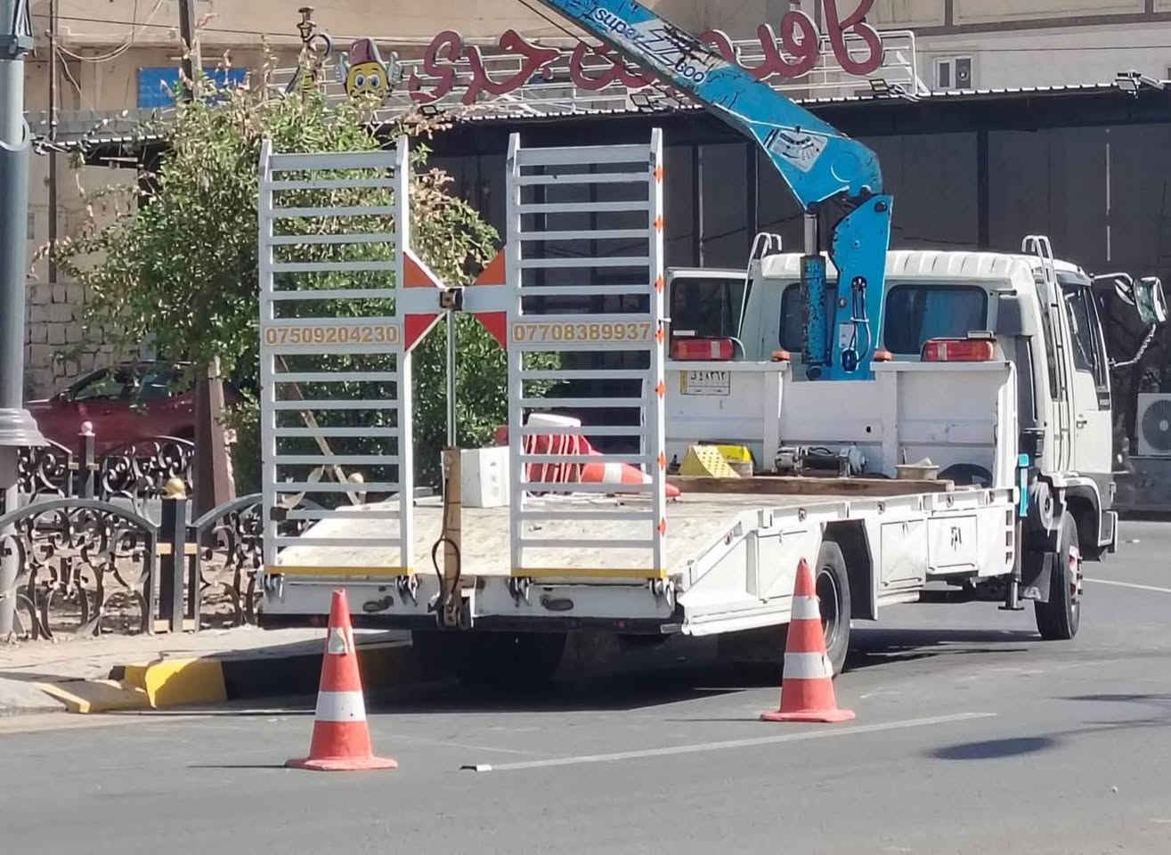 بودي مل البه مشدود علا هينو البيع
طول 6/متر عرض مترين ولاثين مكلف بالنشر هذا رقم صاحبو
***********

@إشارة
