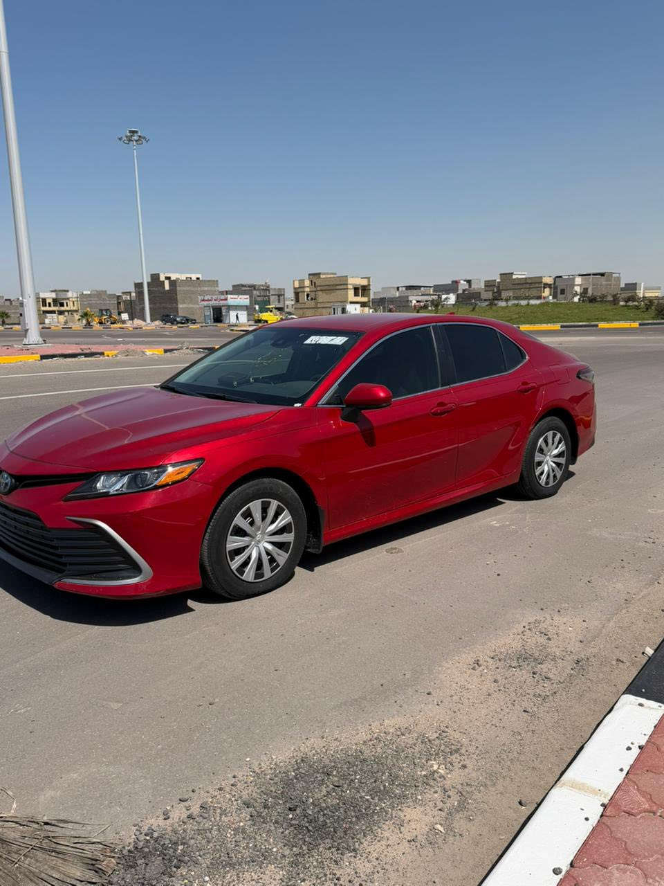 السلام عليكم كامري 2023 هايبرد بانزين سياره وارد امريكي كفاله عامه بيها تقرير غرق سياره فول عدا الفتحه سيار تترقم جميع المحافضات رقمها مجانن مكان السياره البصره بيع فقط *********** السعر 175 بيها مجال بصيط
