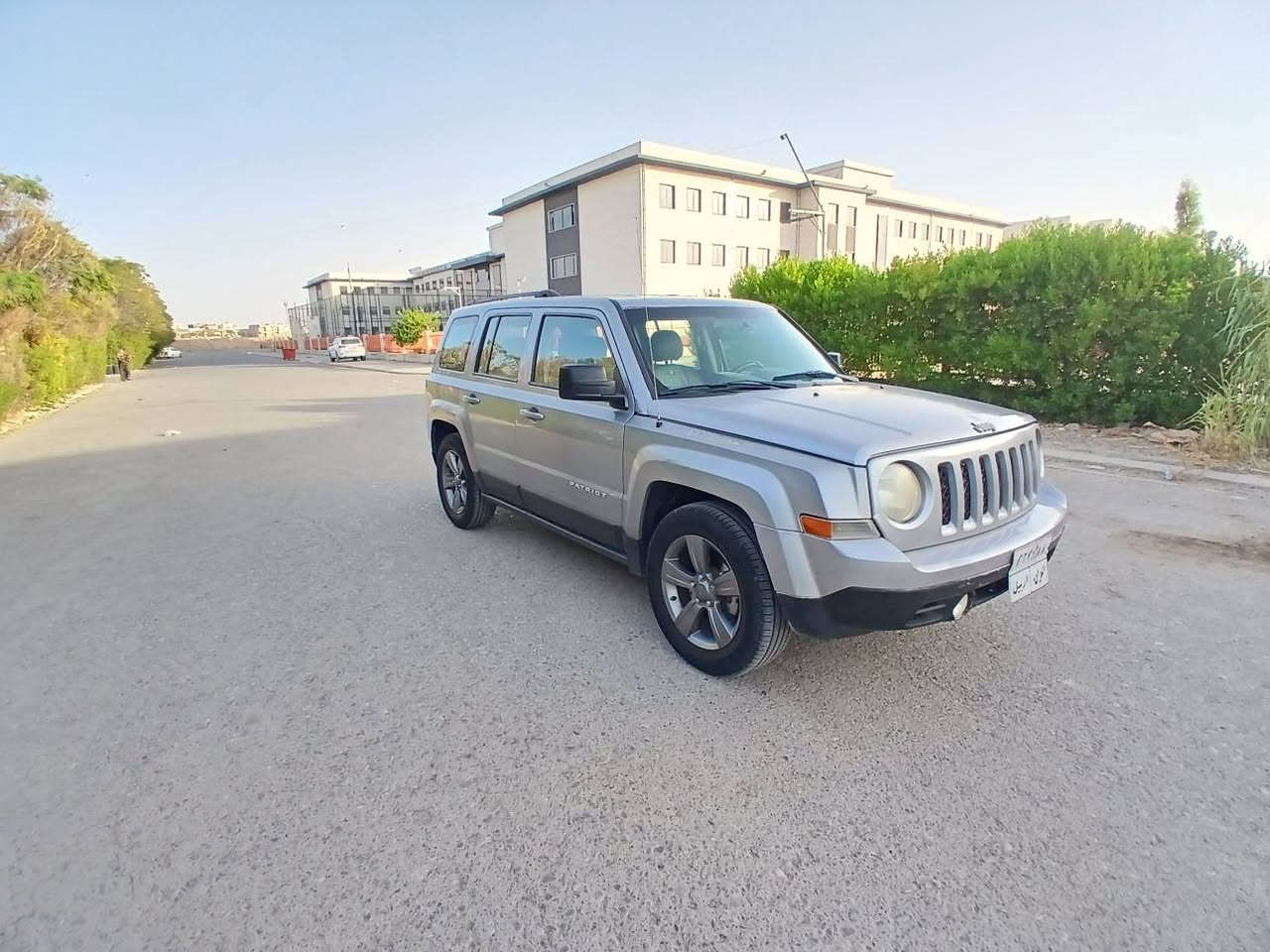 جیب پاتریوت 2017مەکینە 2400  شەش پارچە بۆیاخ کەمێک پێشی هەیتی بەناوی خۆم نرخی 94وەرەقە ..هەولێر *********** أربيل, العراق
