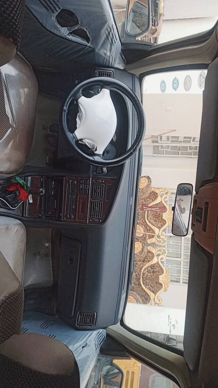 السلام عليكم بيجو بارص  بسمي تحويل ثاني  يوم مصغرة هيئة وغرامات سيارة جاهزة محرك كير صدر تخم تاير جديد بيهة لبنيد طاير ومبدلي فقط بدون ضربة نهاءين والهلال مال جاملغ خلفي  فقط صبغ الباقي مكفوال سعر 39 وبيهة مجال كلش قليل حك جية مكاني بغداد الكرخ حي جوادين رقم الهاتف *********** موديل السيارة 2015
