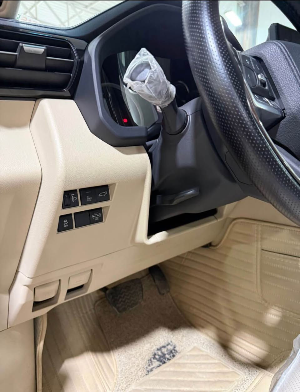 * معرض الناجي بغداد معارض النهضة الشارع الثاني 
* لاندكروزر GXR ساز 2024 بلاك ادشن 
* ⁠سعد العبيدي (7700637589) (***********)
* ⁠الموديل : 2024 ساز 
* ⁠الفئة: GXR بلاك ادشن مغلفة (ppf) 
* ⁠السعر (112 مليون)
* ⁠اللون اسود رقم بغداد ضمان ساز 
* ⁠العدد (36 الف كم) 
* ⁠داخل جلد بيجي اصلي 
* ⁠محرك  6 سلند (cc4000) تنفس طبيعي 
* ⁠رادار جانبي (نقطة عمياء)
* ⁠شباك اسود لد شباك الامامي 
* ⁠ترايش ابواب اسود 
* ⁠علامات البلاك الخمسة 
* ايرباك عدد (8)
* ⁠بصمة تشغيل بصمات ابواب عدد (5) 
* ⁠شاشة امامية اصلية 
* شاشات خلفية عدد (2)
* ⁠كامرة خلفية صاج 
* ⁠فتحة سقف (سلايت) 
* ⁠كراسي الامامية كهرباء 
* كراسي الامامية تبريد 
* ⁠مقاعد (7) راكب دفع رباعي (4 * 4) 
* ⁠ثلاجة وسطية جنطة كهرباء 
* ⁠تشغيل عن بعد شاحن واير ليس 
* ⁠حساس امامي خلفي 
* ⁠ ويل (20 انج)
* ⁠وباقي مواصفاتGXR المتد البلاك ادشن المعروفة 
* ⁠السعر (112 مليون )
* بغداد - معارض النهضة - الشارع الثاني - معرض الناجي هـ(***********) بغداد, العراق
