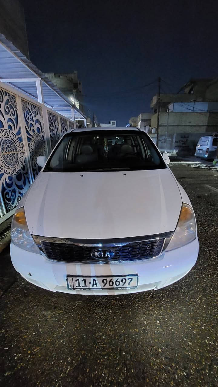 سلام عليكم/كيا سيدونا كرنفال. موديل .٢٠٠٨ سيارة جهازة ٨راكب 
***********/السعر 125وبيها مجال .للطيبين
