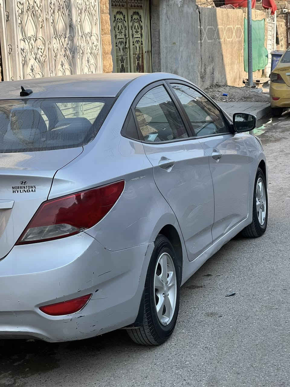 سلام عليكم 

اكسنت ٢٠١٦ ( أمريكي ) 

محرك ١٦٠٠ ج د
تحكم سترين 
شاشه + كامره 
تخم تاير + ويل كب 
صدر جديد 
تبريد + تدفئه 
فتحه UsB
نضام ايكو تقليل وقود 

سياره حادثه بنيد فقط مبدل بدون دواخل بيه بارد بل باب حك شبر وبيها شخط بل جاملغ شباب اني كلشي موضح كير مكينه خير من الله ( بسمي ) رقم دولي 

مكاني بغداد 
سعر ٩٤ مجال 
***********
