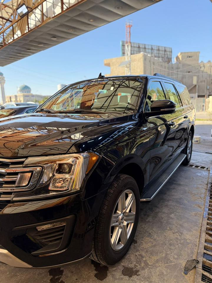 السلام عليكم
فورد اكسبدشن 

الموديل : 2019 

ماشية : 82 الف 

المواصفات 

بصمة 

بصمة ابواب 

تحكم ستيرن جهتين 

كروز سرعة 

شاشة 

كاميرا

صندوك كهرباء 

كشنات جلد 

كشنات كهرباء 

كشنات تدفئه + تبريد 

ذاكرة خزن ميموري 

ستيرن هيتر + كهرباء 

المكينة 6 سلندر 

 3500 تون تيربو 

لايت زنون 

بلوجكتور زنون 

رادارات 

قيادة ذاتية 

تحديد مسار 

دوسات كهرباء 

سستم صوت سماعات 

الكير ماوس 

فور ويل 4x4

سايد بريك دكمة 

 3 قطع تبريد 

 7 راكب 

حساسات امامية + خلفية 

(رقم بغداد الجديد بأسمي وكالة او تحويل )

الحادث : السيارة كلين جايه من امريكا خلل ميكانيكي 

السيارة جاهزة من كلشي بدون اي نقص . 

السعر : 265 

العنوان : الانبار الرمادي 

للاستفسار 

‭0782 458 5835‬
