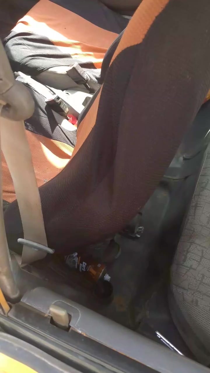 سياره سايبه رقم قادسيه السنويه للسبعه وعشرين تحويل مباشر سياره نضيفه كير ومكينه خير  من الله كهربائي شغاله كشره أحله منل تصوير السعر 18ورقه وبيه مجال المكان بابل رقم الهاتف ***********
