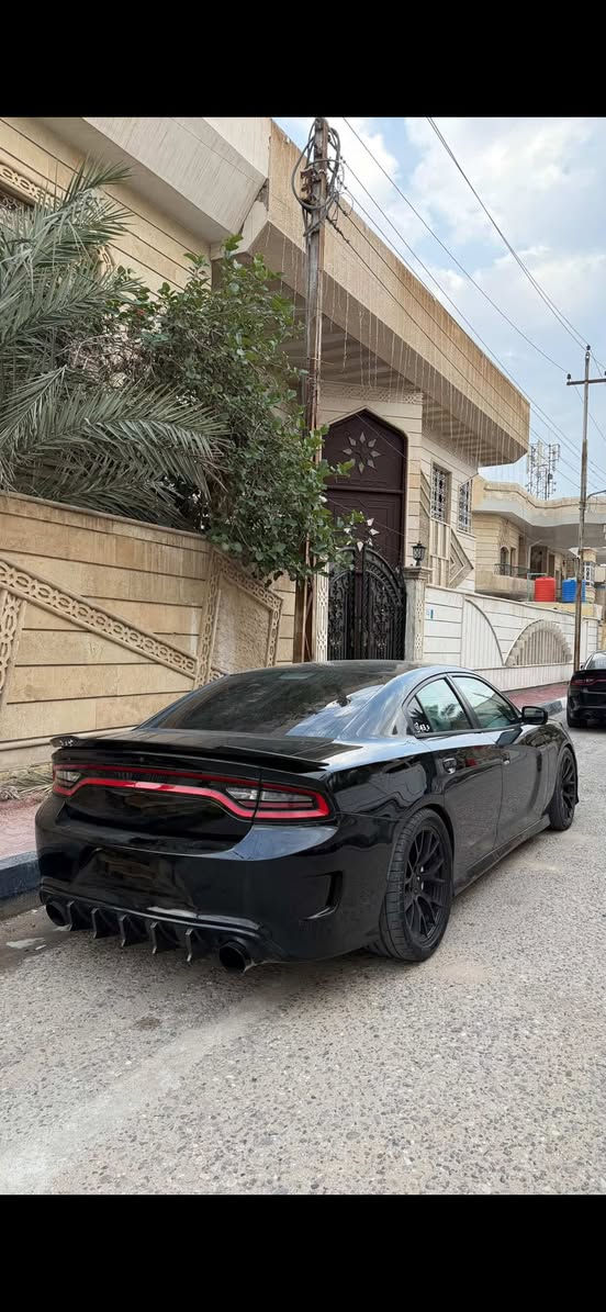 دوج جارجر 2017 R/T
وارد امريكي ضربته جاملغ وبنيد وربع باب السايق وتعديل بلغد الايسر سياره جانت مغلفه عام نشال وفطر الصبغ نصبغت عام جماليه كفاله كلبه وجفيه وكصه
مواصفات الارتي معروفه:
شاشه+كامره+اوبشناتSRT
شفتات ستيرن 
كشنات حضن جلد وكنتاره+تحكم كهرباء 
تشغيل عن بعد
سياره عليه
كت كامل SRT
ويل SRT هيلكات
لايتات امامي اوركال متغير
قماره كنتاره
سقف رولز رايز
التزويد:❌🚀
كيرSRT
كام كومب ستيج 3
كاورات 6.4 
بطالة هيلكات 
اذرعه ويطغات
شوته Air Aid
هدزر+كزوز srt+زرع بوابات يعني تصير حاله v6
سياره كلش قويه ومصروف عليه هواي
ونصبته احلى من صور بهواي
جاهزه مكينه وكير وحداده وتبريد طك سويج وطلع وين ماتريد
شباب سياره جوه مداس اصغر واحد بيكم♥️
ورجآء المايعرف ب اسعارهن اعبر المنشور بكلمه طيبه
لان بس التزويد ع السياره فوك الـ20 ورقه من غير الكماليات 
سياره رقم بصره جانت معوقين وصارت حره تروح تحول بأسمك
السعر 168وبيه مجال بسيط وشراي يشلع عيوني
مكاني بصرة المعقل 
للاستفسار ***********
