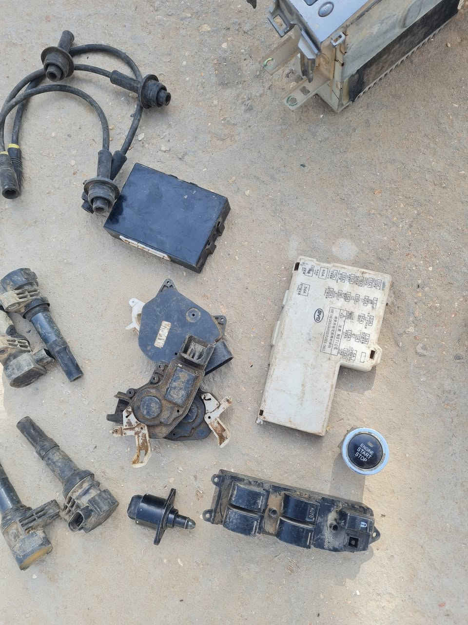 اغراض للبيع جي 3 موديل 13
كير عادي 
ابيع شلع


**إذا كنت صاحب هذا الإعلان وتريد حذفه لأي سبب، رجاءا أرسل رسالة إلى الدعم الفني**