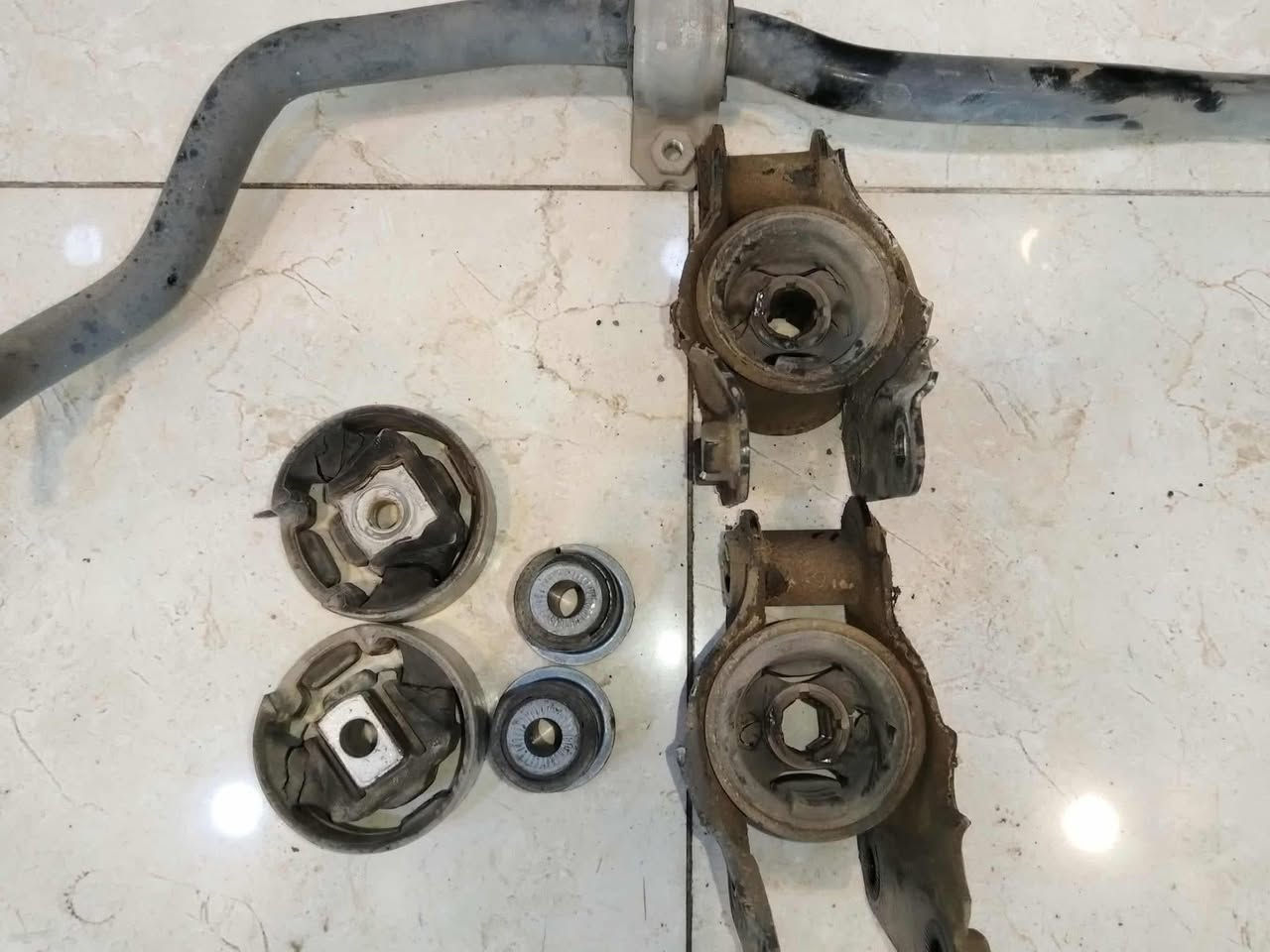 Shireen German Auto Service-مركز شيرين لصيانة السيارات الالمانية
🌹

زبائننا الكرام 

🌹

السيارة الاولى 🚘: 

اشتكى الزبون من وجود صوت  في الصدر الامامي للسيارة ( طركعة ) ، تم تبديل  ( بوش فرممة  - شمعات - بوش كبيرة  طبلة - ربل اسود صغيرة طبلة - لاستيك رباط )  ، جميع المواد المانية مع ضمان ٦ اشهر  ، علما بان السيارة هي فولكس واگن اطلس  موديل 2021  محرك 3.6  .

🌹

‏‎السيارة الثانية 🚖: 

تبديل هيدروليك كير الماني بديل للاصلي ( نفس كود الشركة ) مع فلتر كير مع تنظيف كامل للكنترول ( ضمن العرض المستمر بدون اجور عمل ) ، تم وضع  القياس المضبوط للهيدروليك ( لا زائد ولا ناقص لاتحير صديقي ) علما بأن السيارة هي فوكس واگن اطلس موديل 2022 محرك 2.0 تيربو . 

🌹

اسماء الرابحين بالقرعة الشهرية للفلاتر المجانية : 

١-محمد سلمان 

٢-يحى ملك 
 
٣-احمد علي سبع  

🏆اما الرابح بقرعة الأجور المجانية: 

٤- نجاة عبدالقادر طه 

🌹
🌹

‏‎زبائننا الكرام 

‏‎عروض وكالتنا 

‏‎١- تبديل هيدروليك كير بدون اجور عمل 🚘

‏‎٢- فحص كومبيوتر مجانا في وقت تحتاجه سيارتك الى فحص في حالة تبديلك لدهن المحرك في وكالتنا . 

‏‎٣- فحص للصدر الامامي مجانا في وقت تحتاجه سيارتك الى فحص في حالة تبديلك للدهن المحرك في وكالتنا . 

‏‎كذلك سوف تدخل تلقائيًا في السحبة الشهرية للفلاتر المجانية والسحبة الدهن المجاني كل ثلاثة اشهر. 

‏‎٤-زبائننا الكرام 

‏‎العرض الجديد من وكالتنا 

‏‎في حالة زيارتك لورشتنا سوف تدخل تلقائيا بالقرعة الشهرية الجديدة . 

‏‎وسوف تحصل بها على اجور عمل مجانية لاي صيانة تقوم بها في المستقبل حتى وان كان تعمير محرك 

‏‎🏆  العرض الجديد : 

‏‎٥-تبديل هيدروليك كير مجاني ( قرعة كل ثلاثة اشهر )

🌹
🌹

موقع شركتنا الجديد

‏https://maps.google.com/?q=36.168079,44.011108

‏‎‏‎شركة شيرين ( وكالة سكودا & فولكس واگن ) 

‏‎اربيل -شارع ملعب فرنسو حريري اذا من جهة شارع  60  - قرب نقليات بغداد ( كراج بغداد) - بالقرب من مرطبات 9* 9 

***********-***********

‏‎الوكالة الالمانية الوحيدة في العراق 🇩🇪

#erbil #kurdistan #iraq #volkswagen
