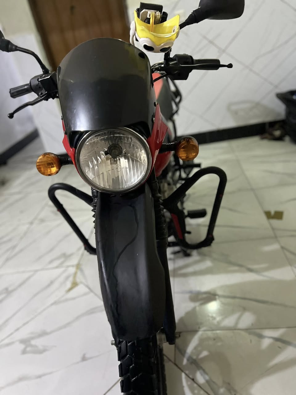 السلام عليكم 23 رقم انكليزي مكفوله كفاله عامه خلقه واخلاق وباسمي وتحويل ثاني يوم العنوان غزاليه السعر 2350  ***********
