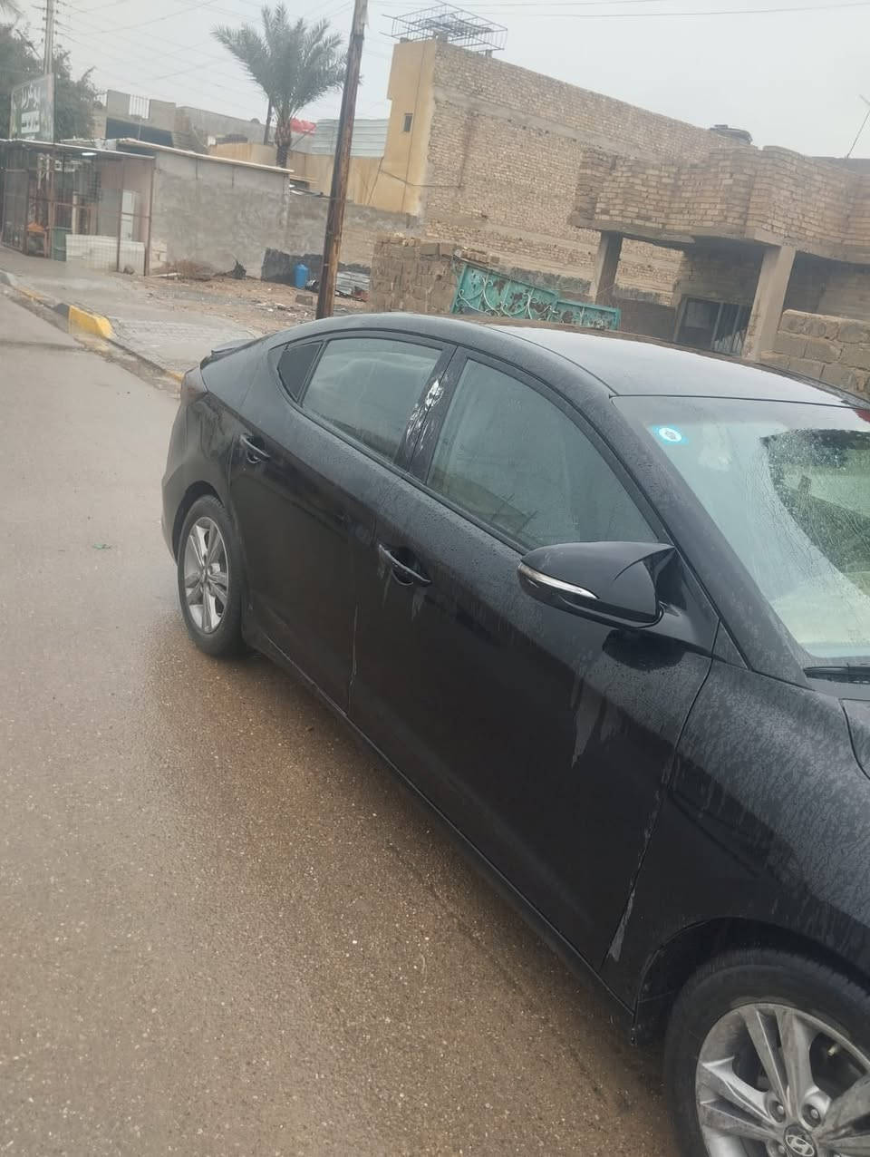 السلام عليكم للبيع النترا 2018  وارد اميريكي السياره نص فول تدفىه بل كشنات وبل ستيرن حادثها جاملغ الخلفي وصار بيها باب بل عراقي بجم كبس السعر 118 وبيها مجال للشراي للاستفسار الاتصال على الرقم ***********
