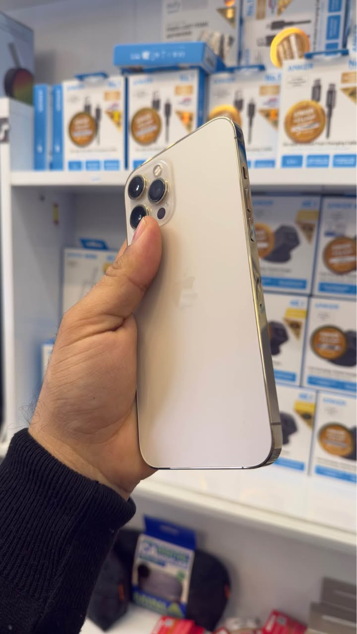 ايفون 12برو ماكس ذاكره 256 مبدل بطاريه وكاله الجهاز شخطه مابي السعر 450قفل *********** العنوان كركوك قصاب خانه مجاور صيدلية الكندي عباس فون كركوك, العراق
