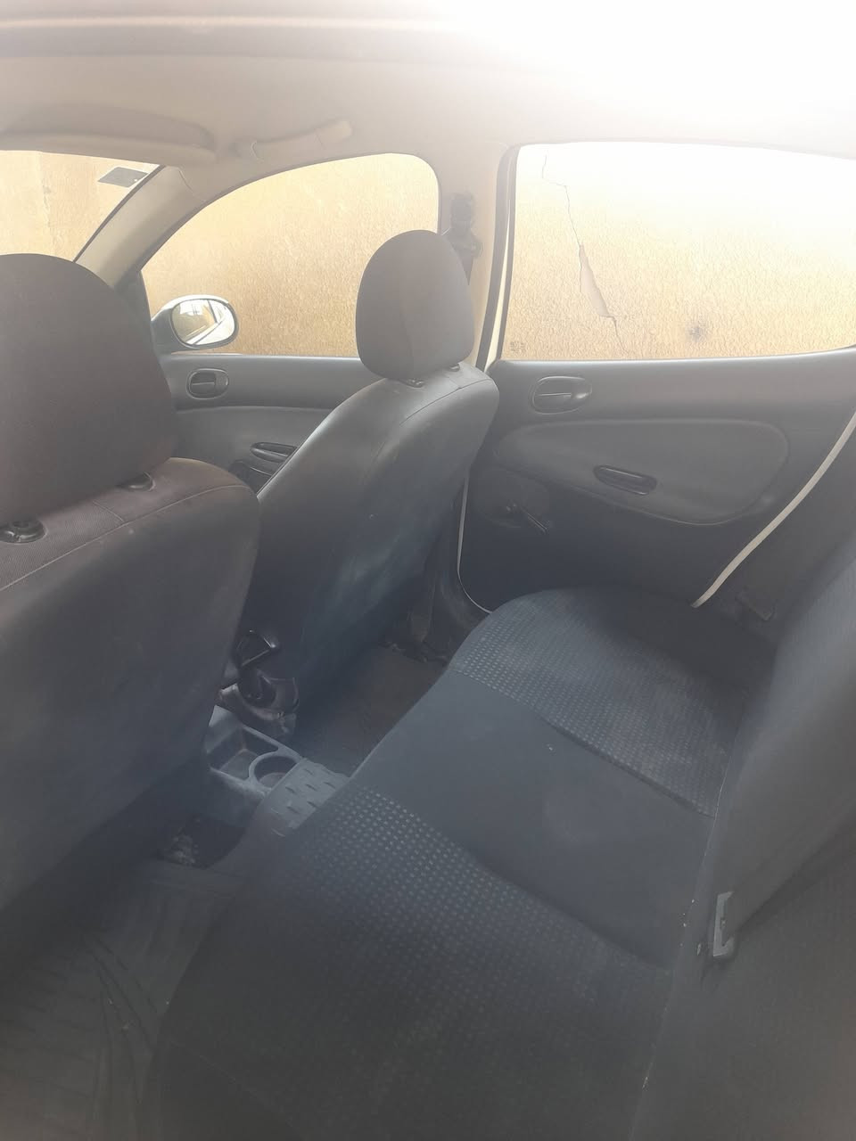 السلام عليكم بيجو 206 موديل2012 محرك وكير مكفول رقم انبار سنويه 2030 مابيها قطره صبغ بأسمي كهرباء كلها شغاله تبريدها فقط يحتاج كمبريسر مكاني بغداد المدائن السعر 42 مجال بسيط ***********
