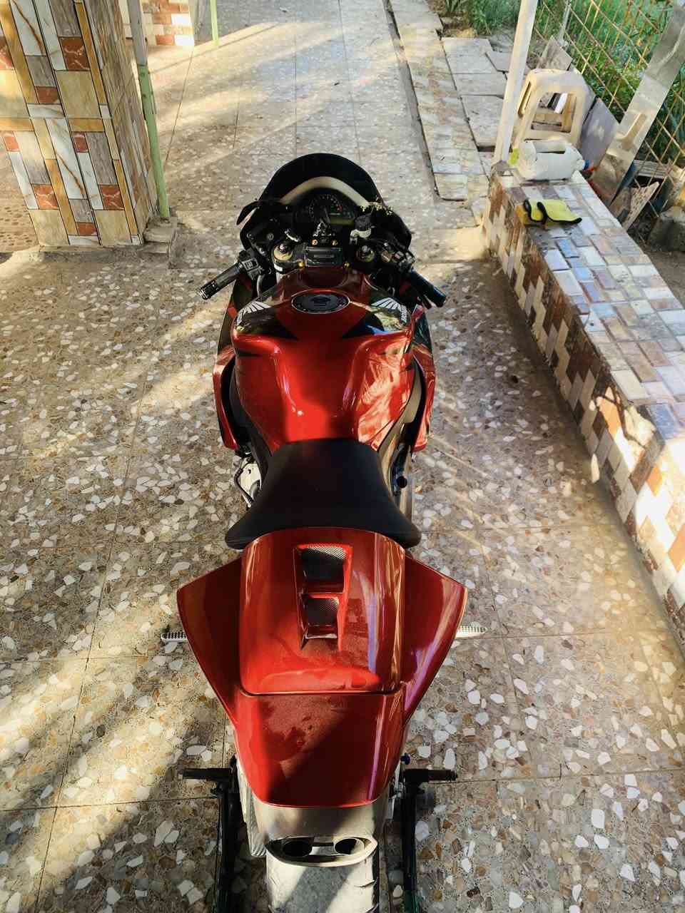 للبيع شغالة وتمشي فقط بيها خربطة
هوندا 1000rr موديل 7 
السعر 15 ورقة بابل سدة الهندية ***********
