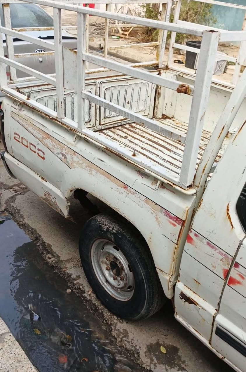 السلام عليكم بيكم مستبوشي موديل 93 رقم نينوى صدامي شرعي بل موصل شرط التحويل صافيه من كلشي طخم نضيف شرط الشاصي  كير شرط محرك بي صرف السعر 23وبي مجال الاستفسار ***********
