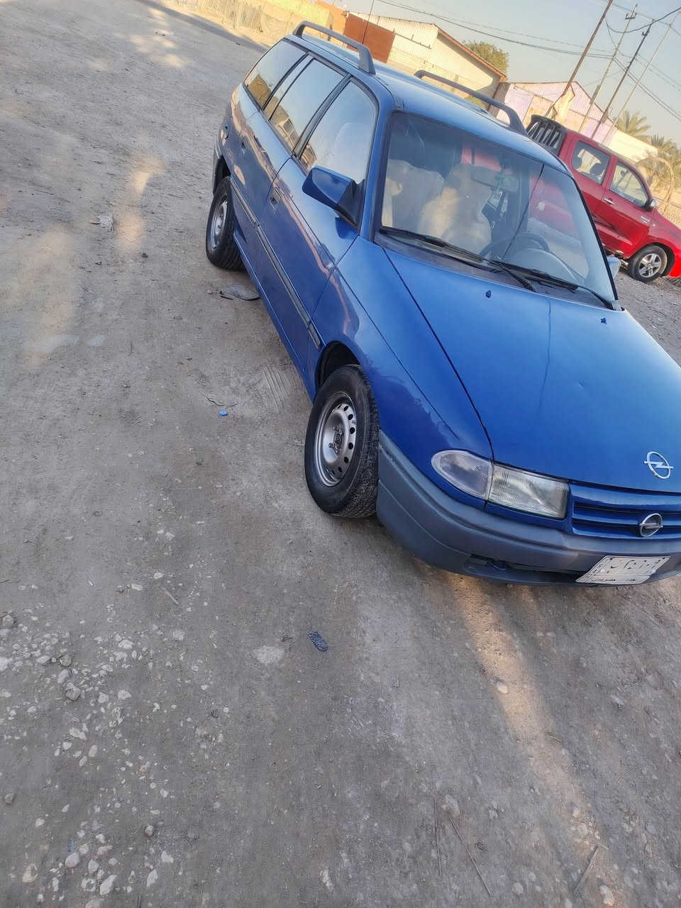 السلام عليكم استره موديل ٩٤ جاهزه من كلشي العنوان بابل الكفل ***********
