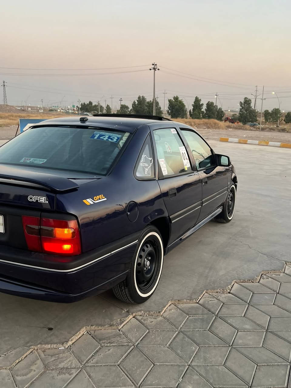 سلام عليكم من رخصت الادمن المحترم عندي اوبل فيكترا موديل 1992 تحديث 1993 رقم كركوك مشروع وتني سنوية جديد لغاية 2031 بيها بطاقة بنزين هزه جديد كير عادي
4سلندر بيلادي محرك حجم 18.كير ومحرك بشرط لاصرف ولابخار لون نيلي سياره صبغ عام لل جمالية. بدون ضربة بدون خياس بدون دواخل صدر امامي وخلفي كلة جديد كونترول قفل مركزي 4 إطارات خت ابيض وباتري كلة جديد.سيارة سلايت لايتات زينون كهربائيات كلة شغال سيارة جديد دينار مابي مصرف شرط تحويل وكالة سيارة احلا من صورة بلحقيقي مكان كركوك اسكان تفاصيل خابر الرقم 📞*********** بيها
واتساب. ***********
