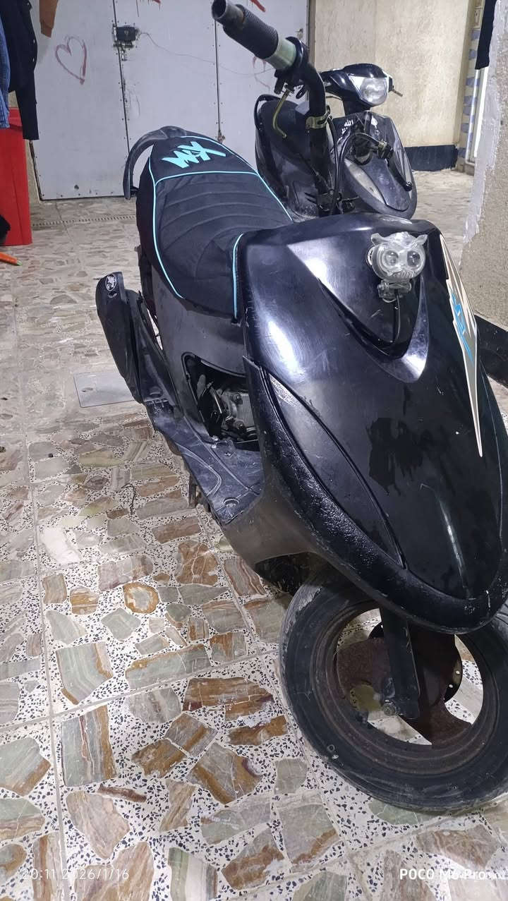 سلام عليكم ماكس عدله للبيع دراجه نضيفه لمكينته ما مفتوحه جيب فيتر وتعال ضفيرته كامله بلاديه لسعر 450وبيه مجال  لرقم *********** لغراض وياهه
