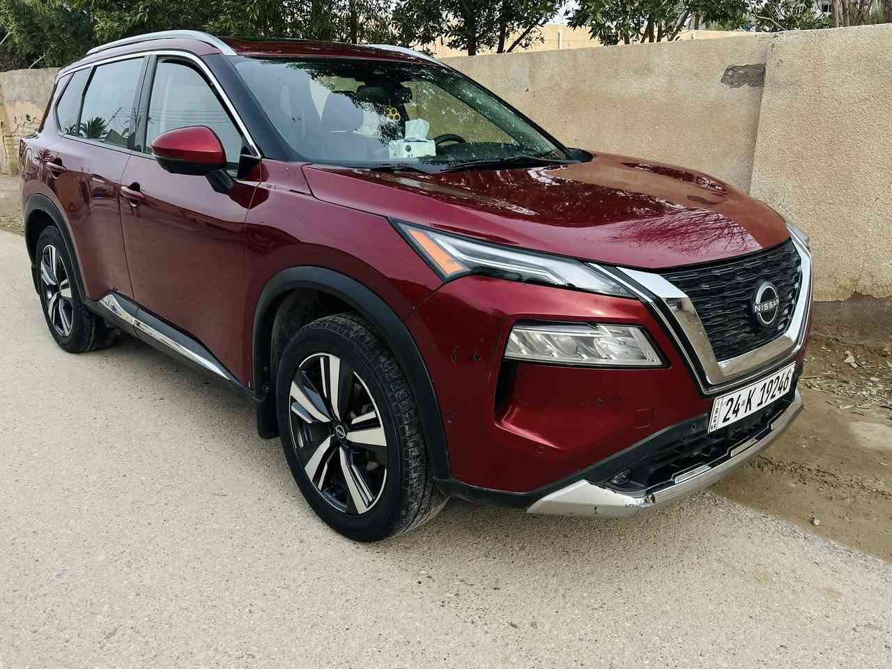 نيسان روج بلاتينيوم 2022 فول موصفات
بلاتينيوم فول للاخير
3سلندر توربو
1. بانوراما 
2. كامرات عدد 5 
3. كيج التكروني متغير 
4. لد داخلي 
5. داتشو عداد سرعه بالجامه 
6. فور ويل 
7. نظام جبالي نظام سبورت نظام ايكو 
8. حساسات 360 درجه 
9. رادارت جوانب امامي خلفي 
10. بصمه تشغيل و ابواب 5 بصمه 
11. تشغيل عن بعد 
12. داخل لونين أسود و جوزي 
13. كشنات جلد + تدفئه 
14. كشنات خلفيه تدفئه 
15. بردات خلفيه بلاديه 
16. هند بريك بصمه 
17. اتو هولد 
18. اتو بارك 
19. تحديد مسار 
20. استيران D سبورت 
21. صندوق كهرباء 
22. ماشية 48 ميل 
الضرر تبديل جاملغ + بنيد 
السعر 162 بي مجال 
العنوان ديالى 
***********
ملاحضة السيارة بدون دوانز
مكلف بلنشر اتصال او واتساب
