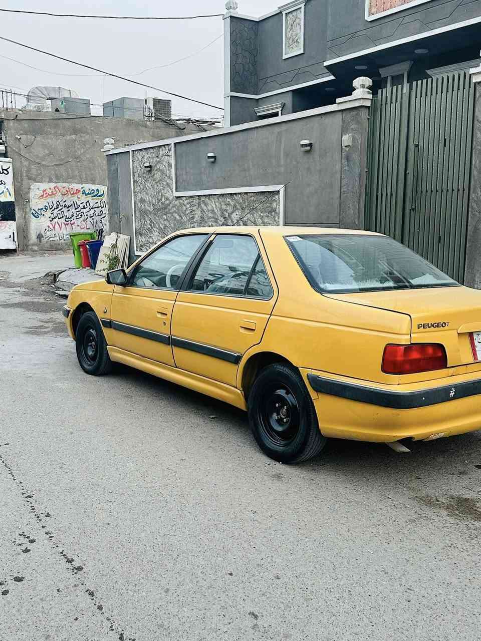 السلام عليكم بيجو بارص موديل 2015 سياره كلش نظيفه بيهه صبغ بس الهلالات الخلفيه وبيه بنيد بيه تطعيج اثر دوس وبدلته بنيد اصلي بعدني مصابغه كير مكينه خير من لله لاتنقيص ولاتبخير  مكان السياره بغداد حي النصر السعر 40$وبيه مجال حق الجيه غير متواجد على الفيس 
رقم الهاتف ***********
