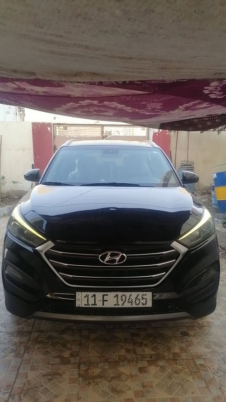 سلام عليكم 
هيونداي توكسان لون اسود موديل 2016وارد امريكي محرك 2400GDI 
رقم بغداد بأسمي
حادثها فقط دعاميه كدام صوره الحادث مرفق مع المنشور 

المواصفات: 
-كامره خلفيه 
-كشن امامي كهرباء
-لايتات ازنون
-نضام ايكوEKO
-نضام سبورت Sport
فور ويل     AWD  4×4
-نضام نزول منحدرات
-مانع انزلاق 
سياره رقم بغداد دولي بأسمي 
مكان الديوانيه مركز
السعر 150$

الرقم ***********
