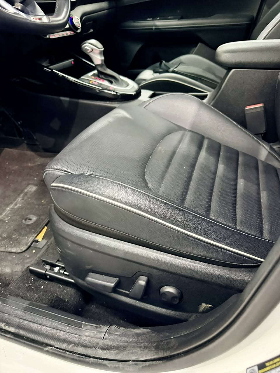 كيا فورتي موديل 2024
🇺🇸🇺🇸GT LINE
محرك 2000 دوش
فوووووووول الفوووووول
كشنات حار وبارد وجلد 🔥تبريد قطعتين 
رادار امامي وخلفي +تحديد مسار 
سماعات هامرمن كاردن 
تبريد قطعتين 
تشغيل عن بعد 
سلايد روف 
ماشية 8000 ميل فقط
ايربكات سليمة 
حادثها بنيد وتعديل بسيط بالجاملغ 
السيارة بدون رقم 👍🏻
تترقم شمالي فقط 
السعر من الاخير 
 من الاخير 182$
الشراي يتصل ويتدلل
مكان السيارة اربيل 
***********☎️
***********☎️
#فورتي 
#Kia
#كيا
#ياسرالعلاف
#العراق
