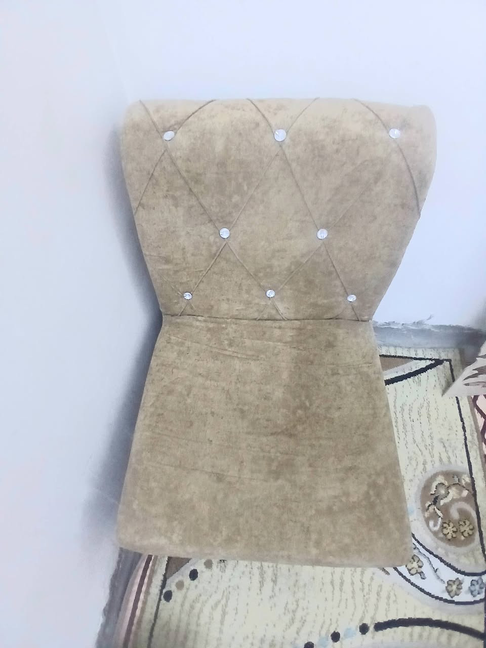 تخم اللبيع ٥مقاعد سعر ١٠٠ قفل شراي يتصل او مراسلة واتساب رقم الهاتف ***********
