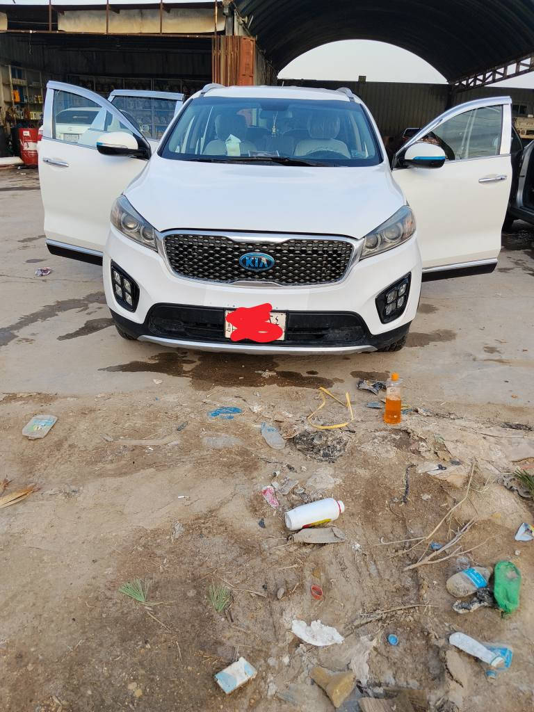 السلام عليكم ورحمه الله وبركاته سورنتو 16 خليجي فول  7راكب محرك 6 ابيع عيب شرعي مبدل فخاذ الكدام مفتوحه من الغياطين شغل بغداد درجه اولى السياره مال جناي جهزتها من الطول لطول ماخليت شي مابدلته كله جديد من منضومه تبريد وانته نازل تواتير جدد حداديه بوربرن ادرايمات صار سبوعين  شاشه جديده كلشي بيها جديد رقم بغداد بسمنه السنويه شهر 12 تنتهي هيه مو عيب بس اني ابيع عيب شرعي حته اشلعها من ليفتها إذا اكو مراوس اقل سعر150بيها شي قليل  اراوس أو بيع تلفوني *********** ناصرية, ذي قار
